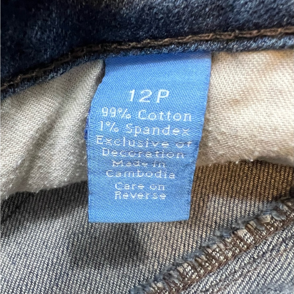 Simply Vera Wang Women's Straight Leg Dark Wash Capri Jeans Size 12P - Picture 12 of 12